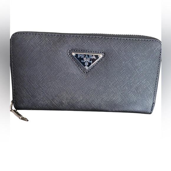PRADA PRE-Loved Large Saffiano Leather Zipper Wallet - Picture 1 of 13
